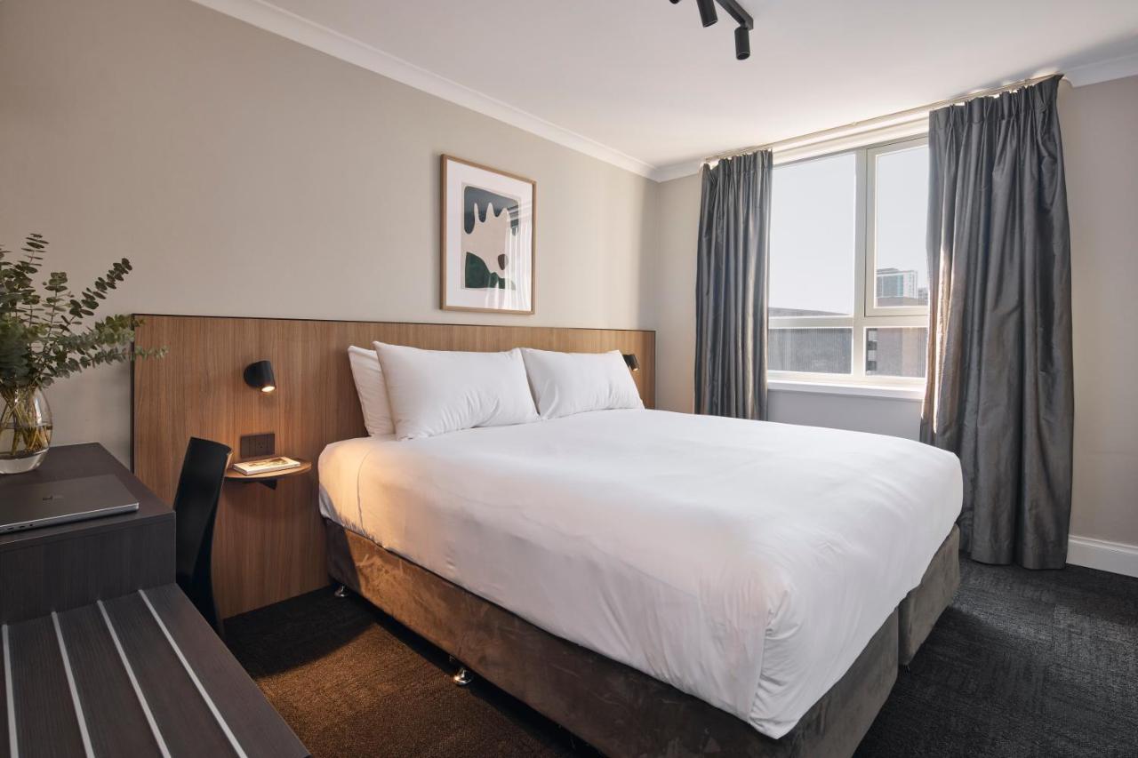 เพนชั่น โฮเต็ล เพิร์ธ Hotel เพิร์ท ภายนอก รูปภาพ