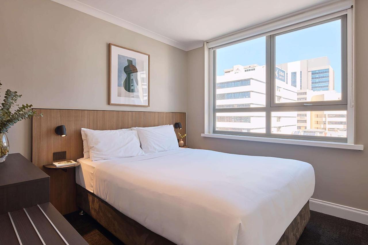 เพนชั่น โฮเต็ล เพิร์ธ Hotel เพิร์ท ภายนอก รูปภาพ