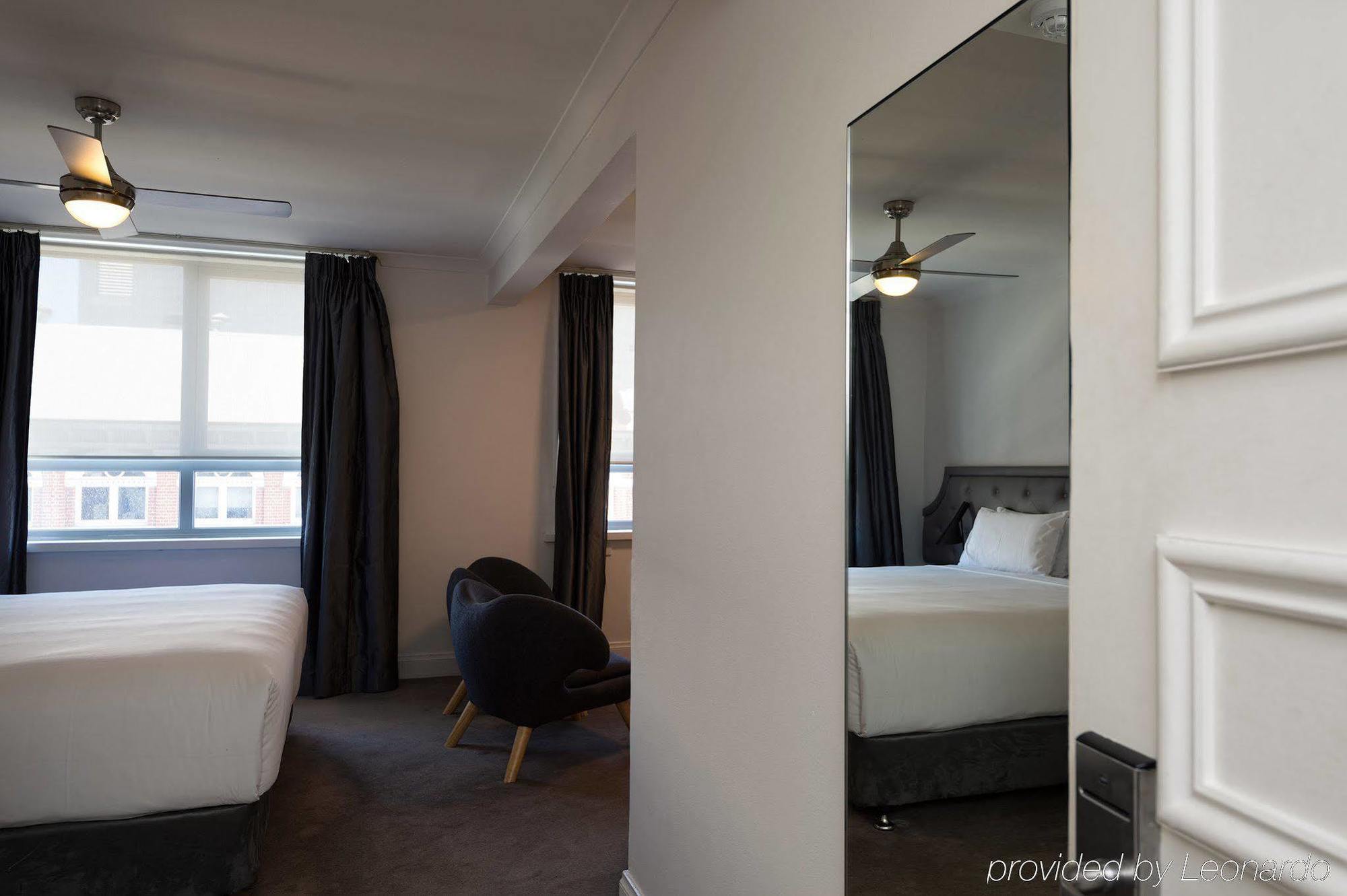 เพนชั่น โฮเต็ล เพิร์ธ Hotel เพิร์ท ภายนอก รูปภาพ