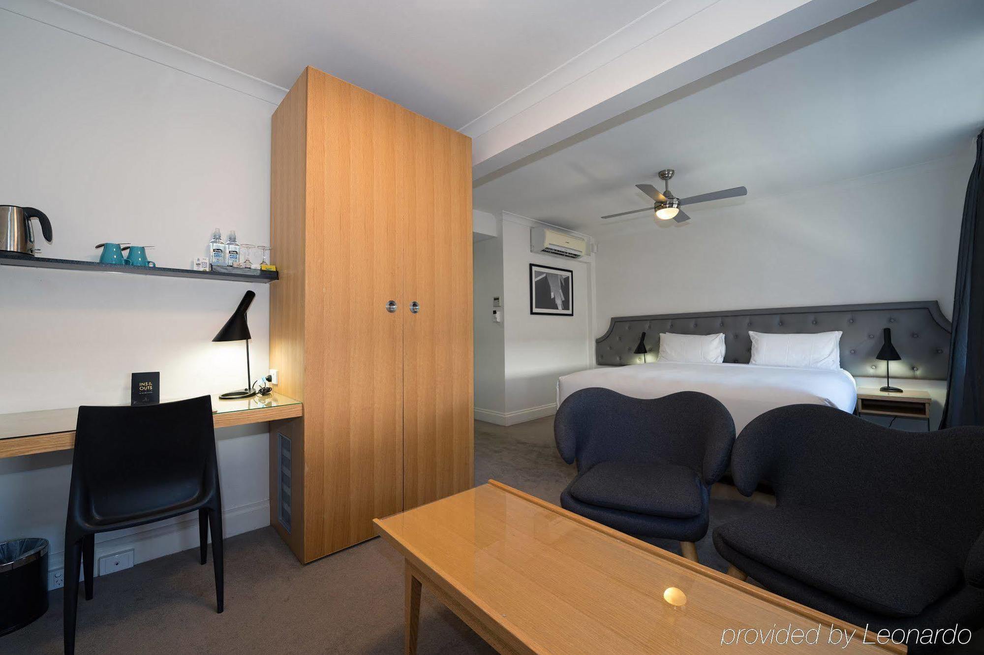 เพนชั่น โฮเต็ล เพิร์ธ Hotel เพิร์ท ภายนอก รูปภาพ