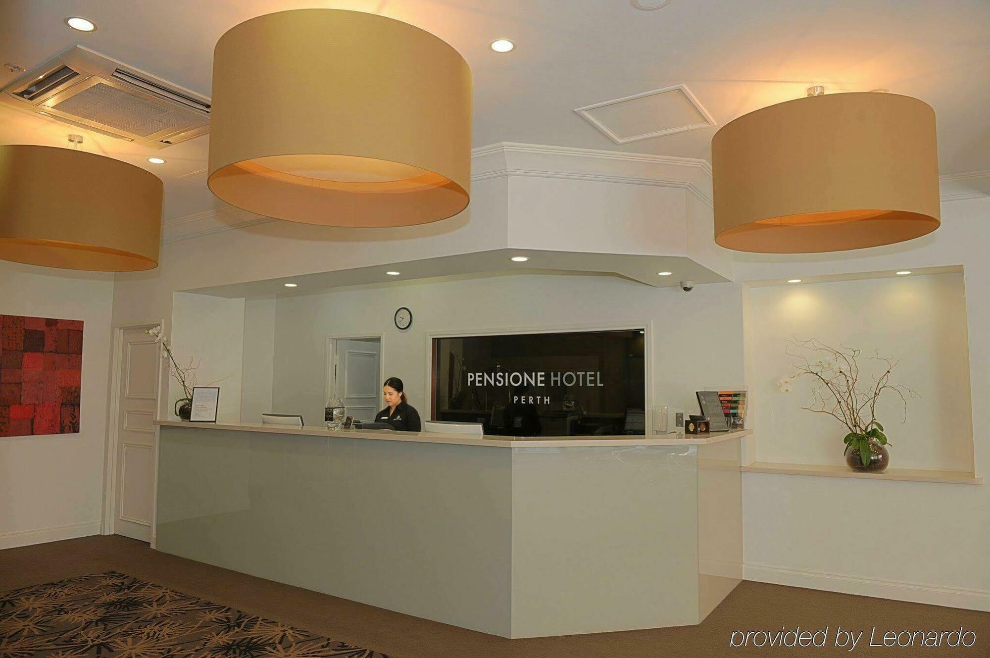 เพนชั่น โฮเต็ล เพิร์ธ Hotel เพิร์ท ภายนอก รูปภาพ